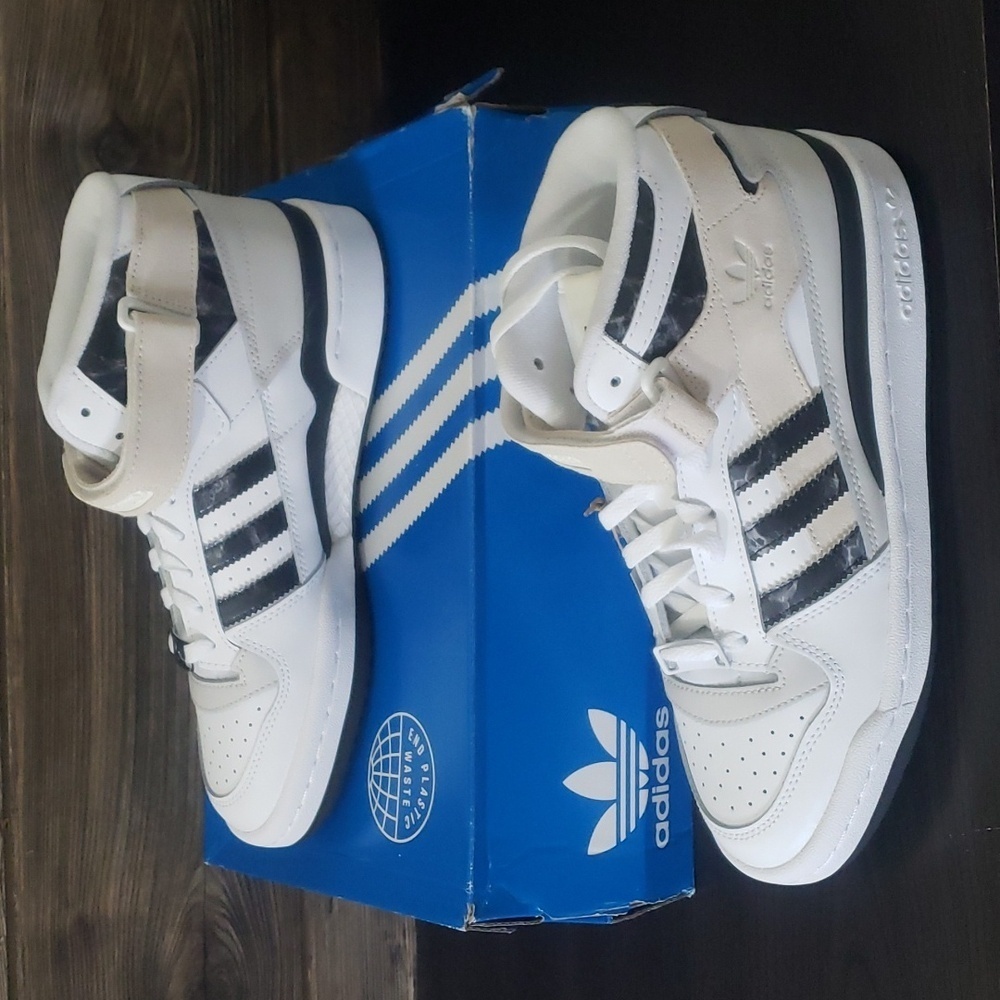New‎ Adidas Fourm Mid Womens Sneakers Size 9 Three Stripes Streetwear Casual